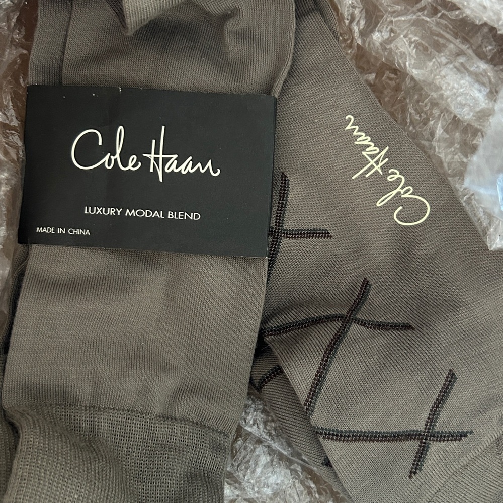 $10 w❤️ 2 Cole Haan Men's luxury model Dress Socks